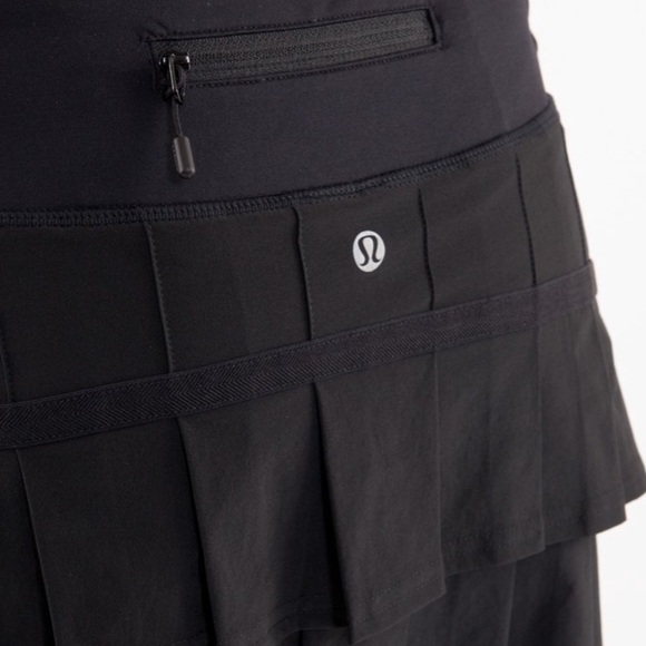 Women’s black lululemon Pace setter skirt size 2 - Picture 5 of 9